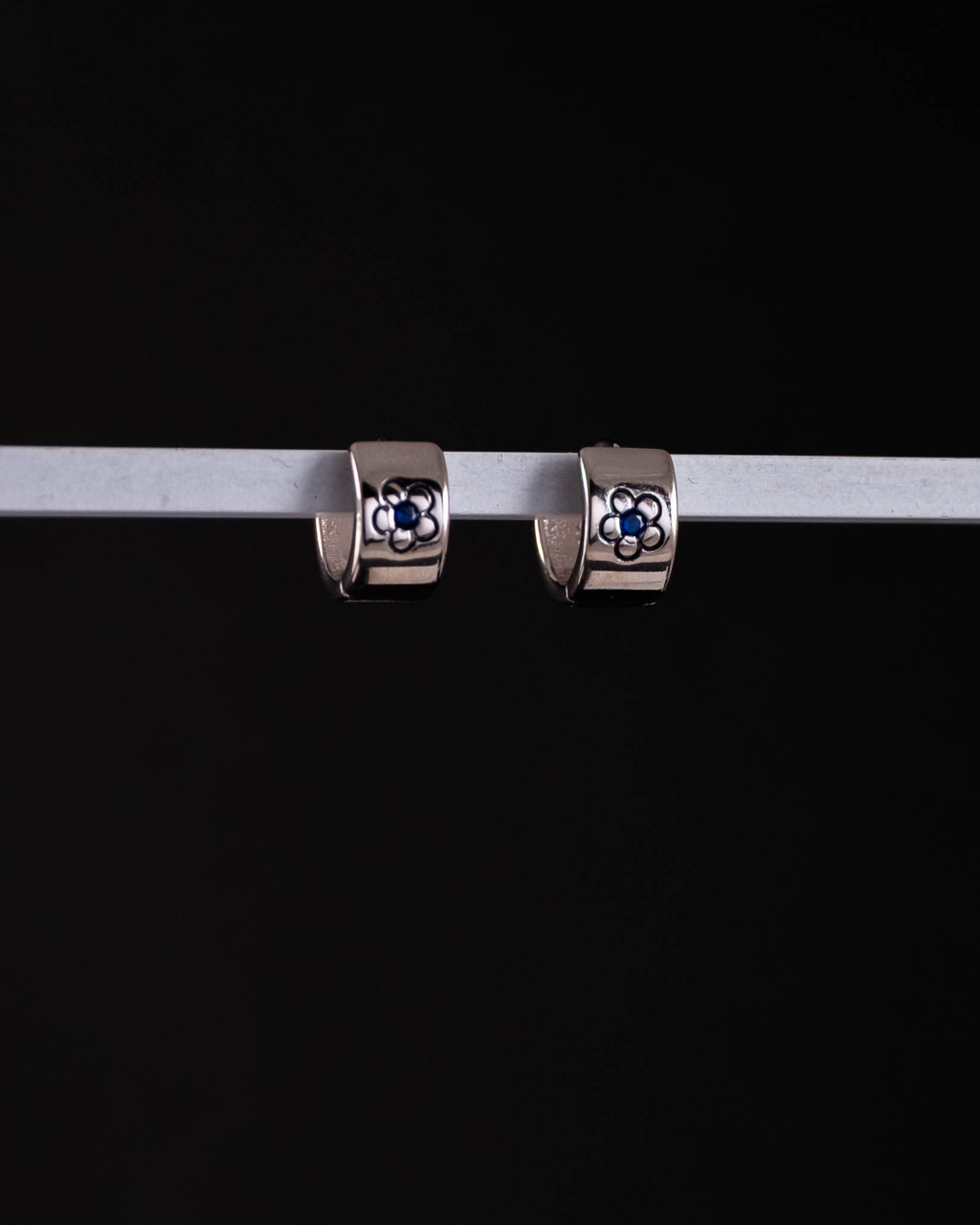 Joni Huggie Hoop Earrings - Silver