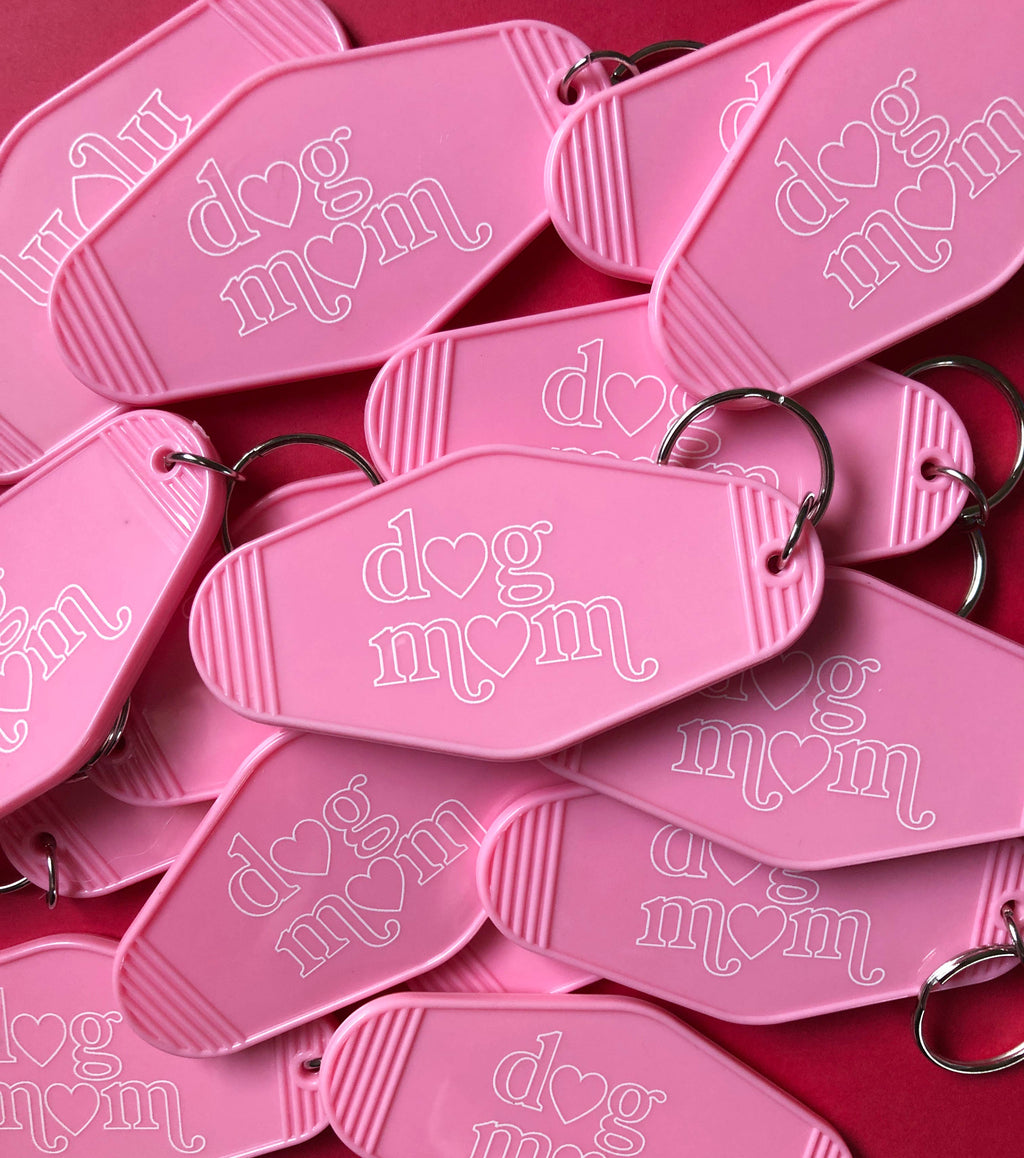 Vintage Motel Keyring - Dog Mom
