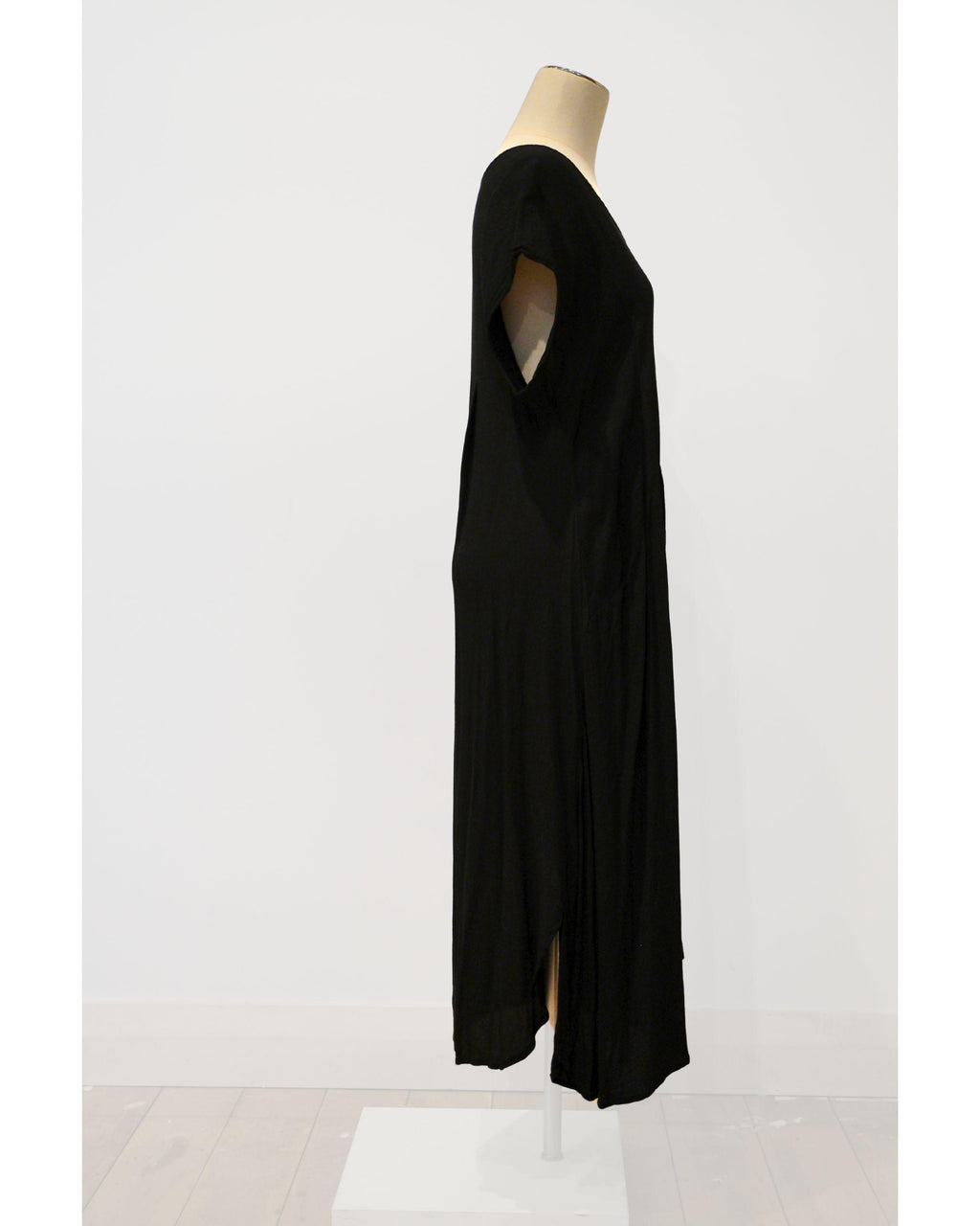 PRE-LOVED / Jason Lingard - Black Cap Sleeve Petal Dress - Sz M