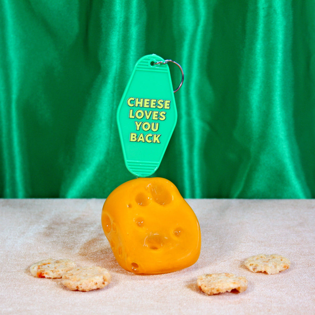 Vintage Motel Keyring - Cheese Loves You Back