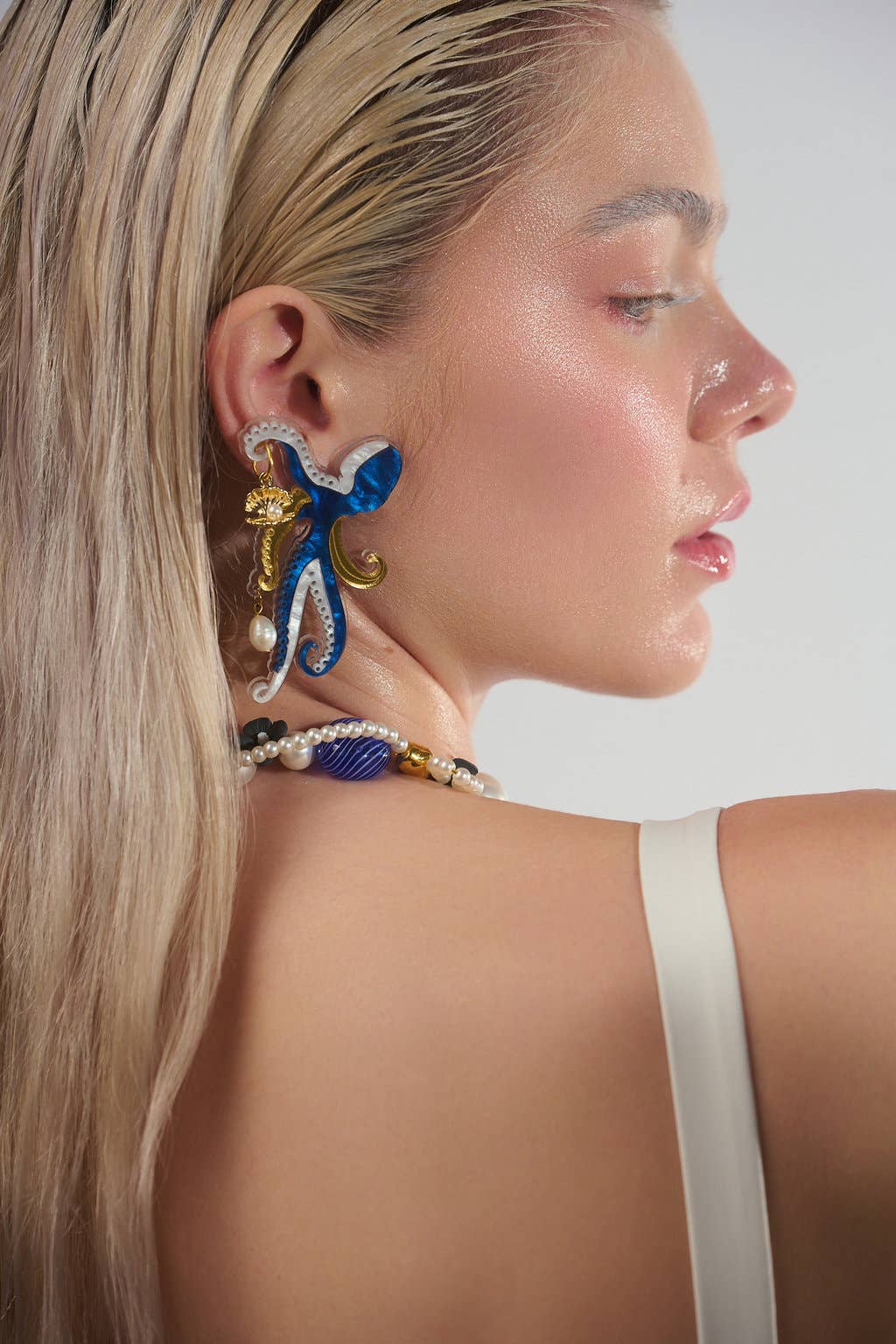 Acrylic Statement Stud Earrings - Octopussy
