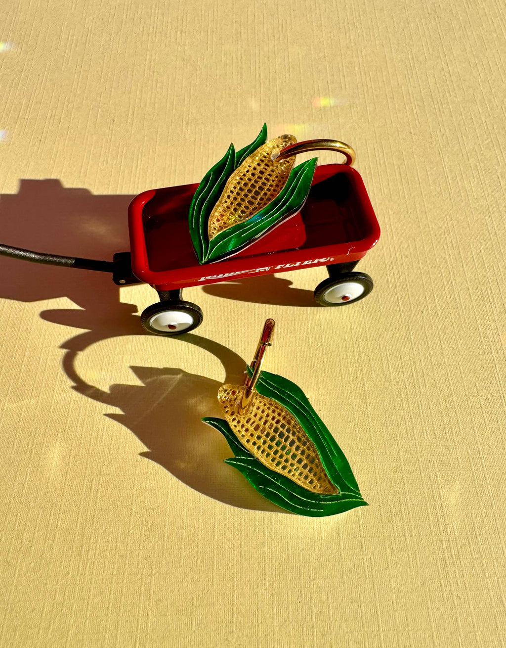 Acrylic Huggie Earrings - Mini Corn