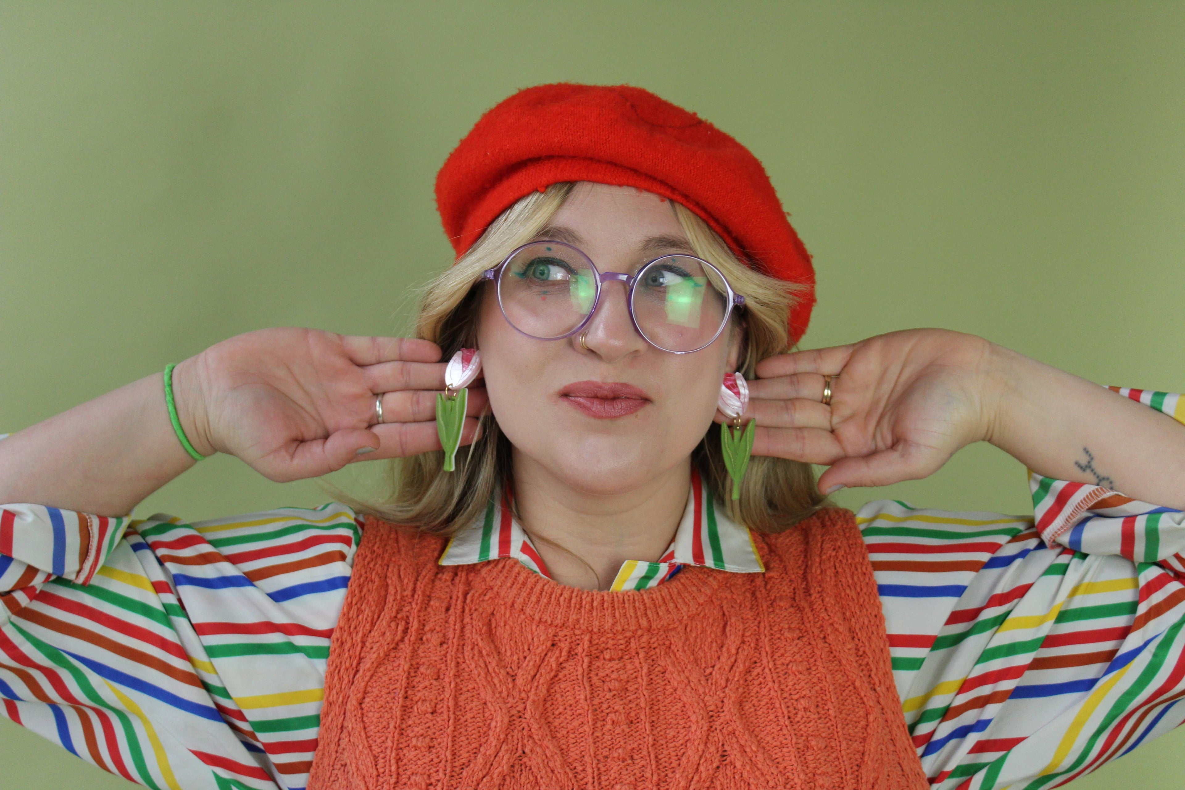 Acrylic Stud Drop Earrings - Tulips