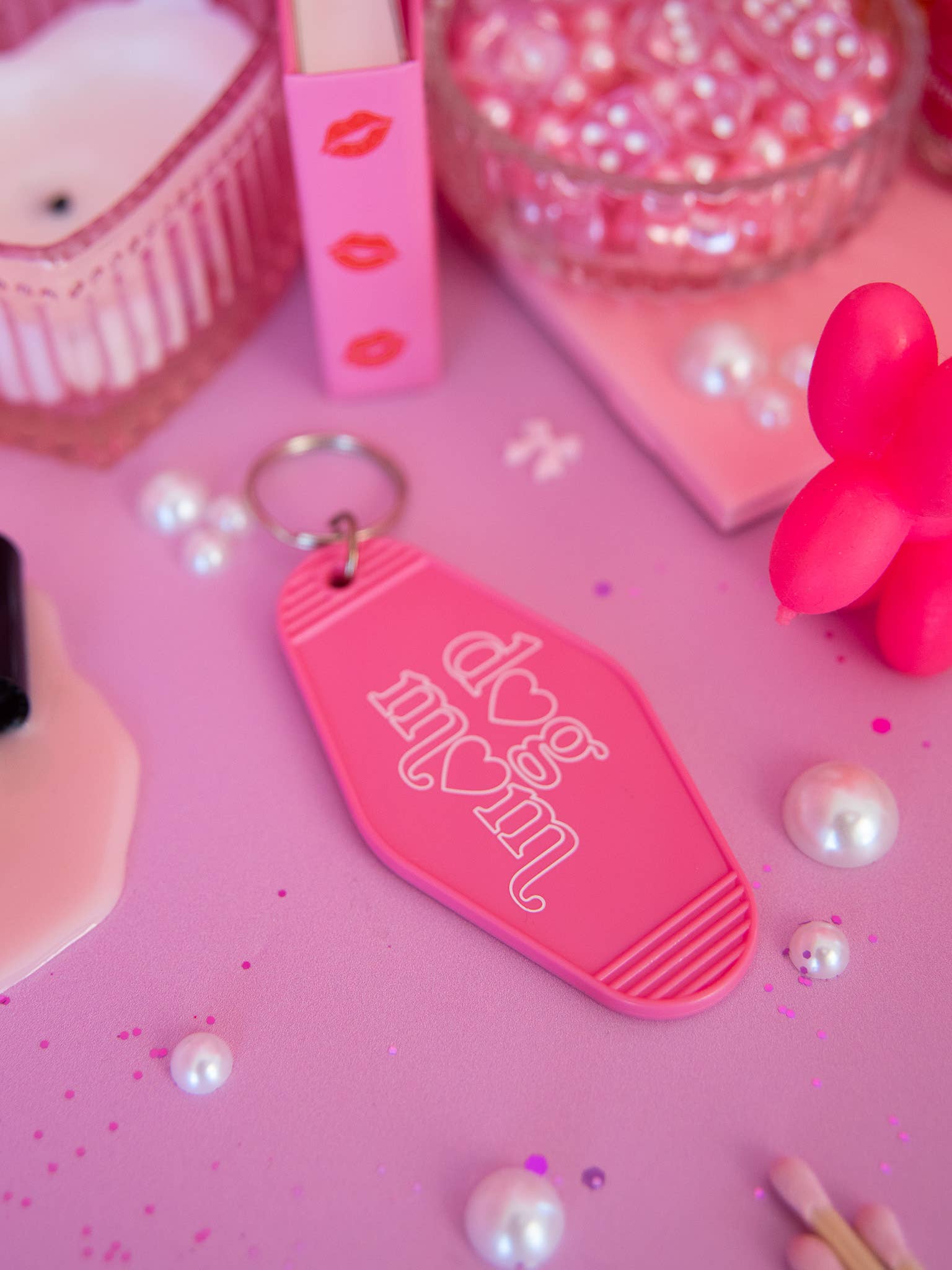 Vintage Motel Keyring - Dog Mom