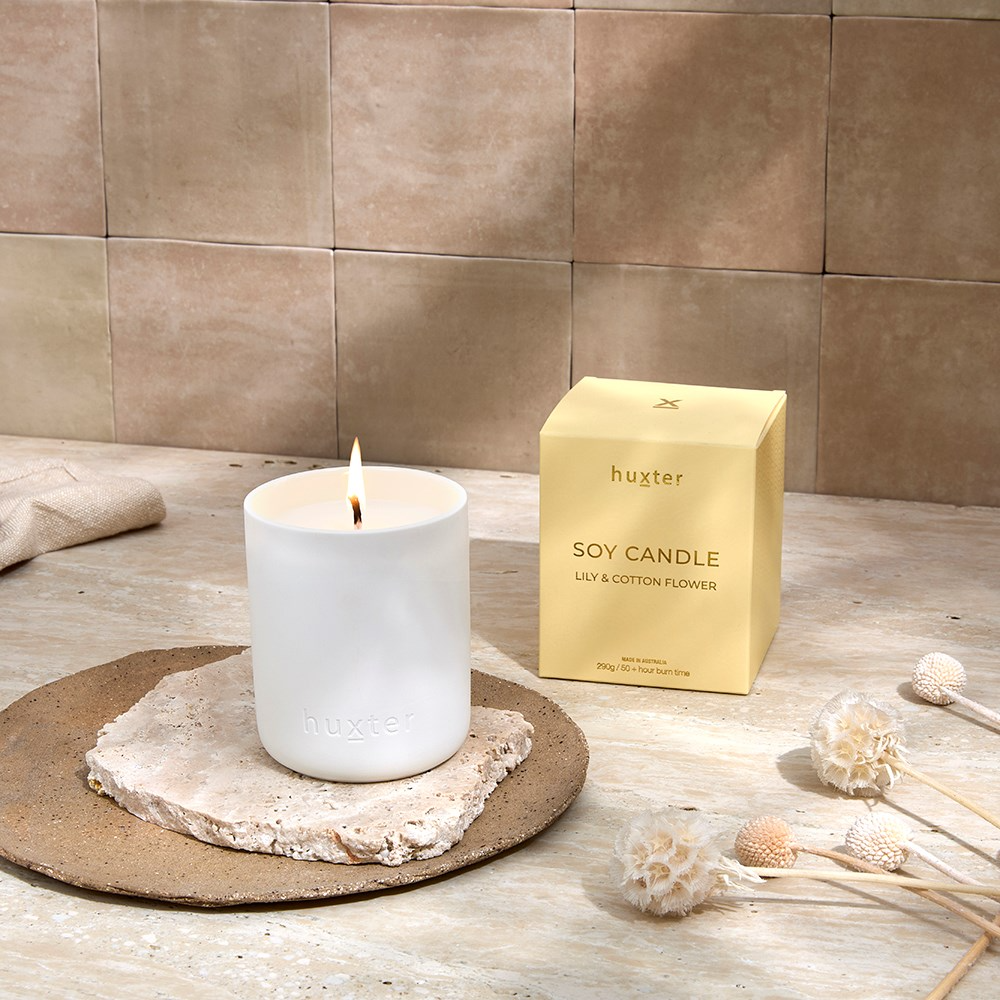 Scented Soy Candle 290gm - Lily & Cotton Flower