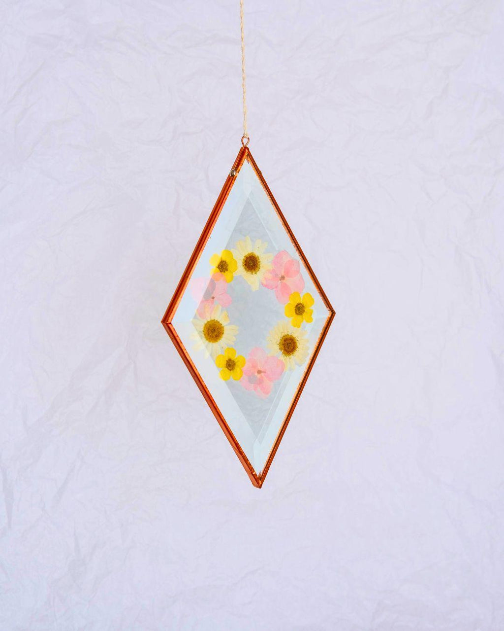 Diamond Flower Suncatcher - Large Wreath - Daisy, Hydrangea Mix